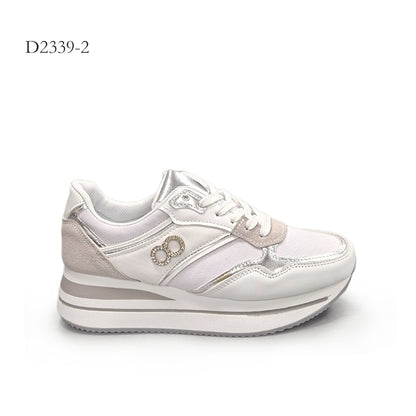 Sports sneakers D2339